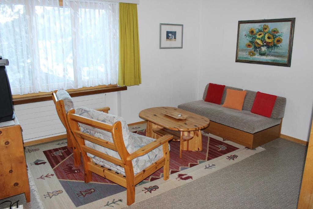 Casa Collina Apartment Disentis Room photo